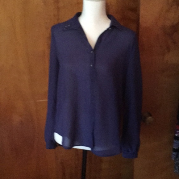 Tops - Blue embellished top open back.